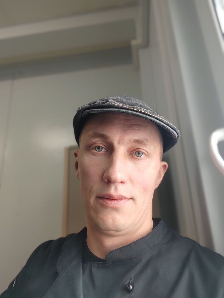  49590794  , 34 ,    