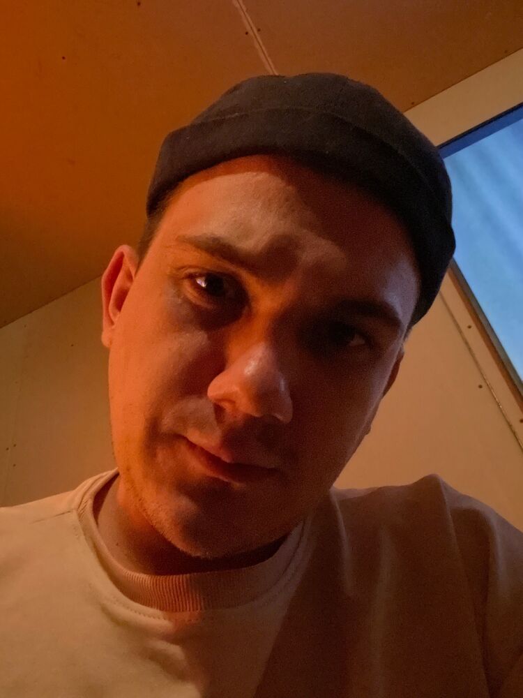  36846944  , 27 ,    -