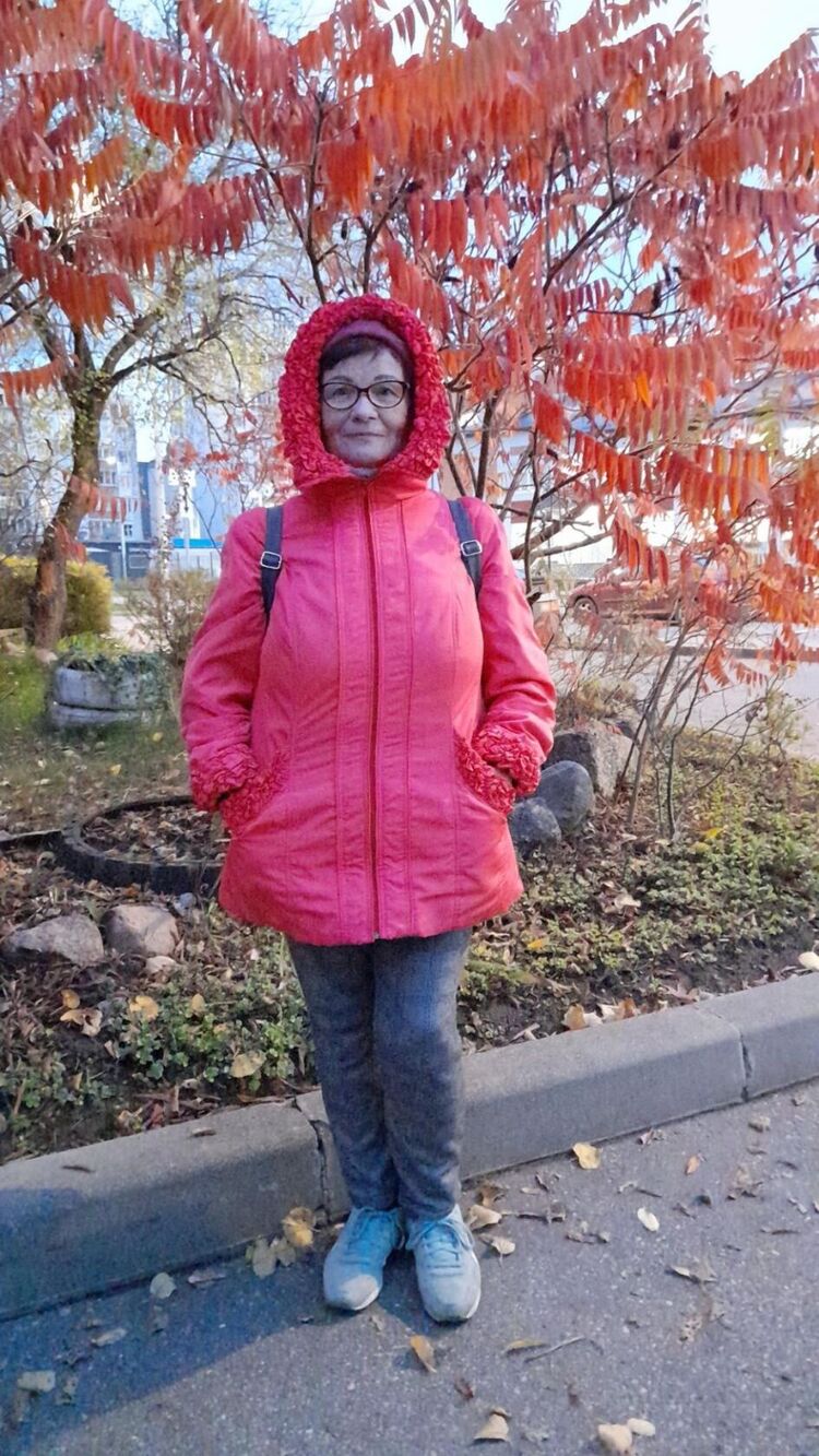  ,   Alevtina, 70 ,   ,   