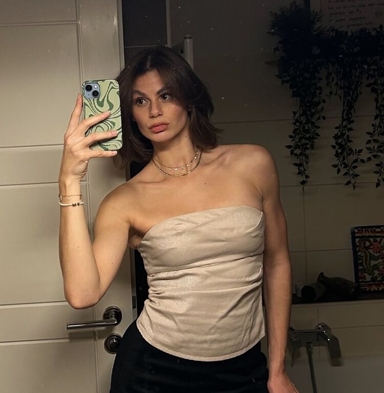  52233474  Arina, 28 ,    Bielany Wroclawskie
