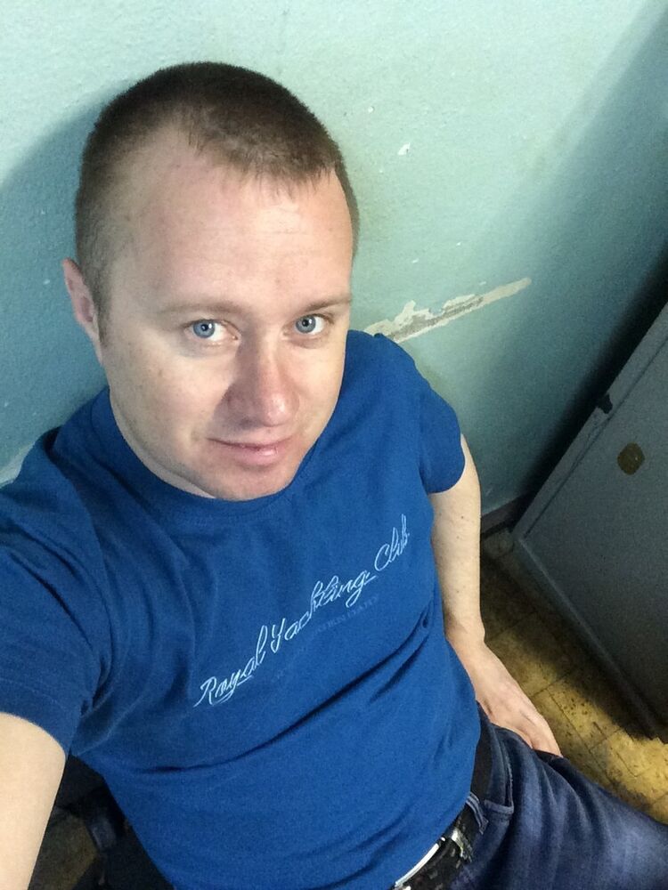  ,   John, 43 ,  