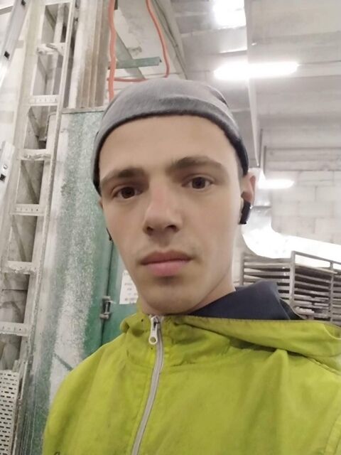  47589234  , 28 ,    