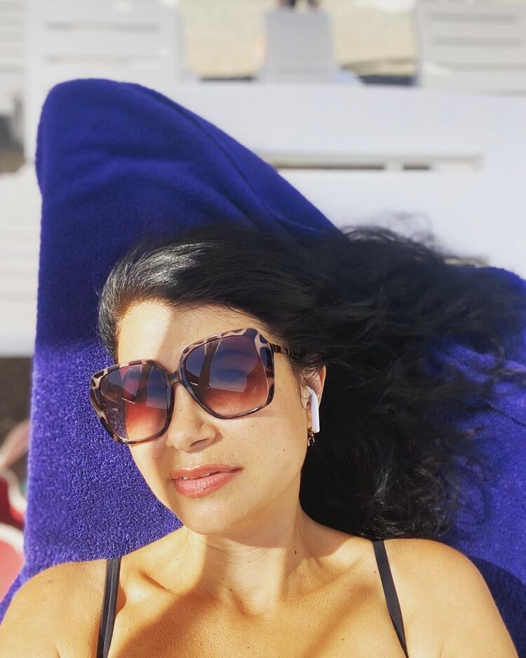  ,   KONIGIN, 42 ,   