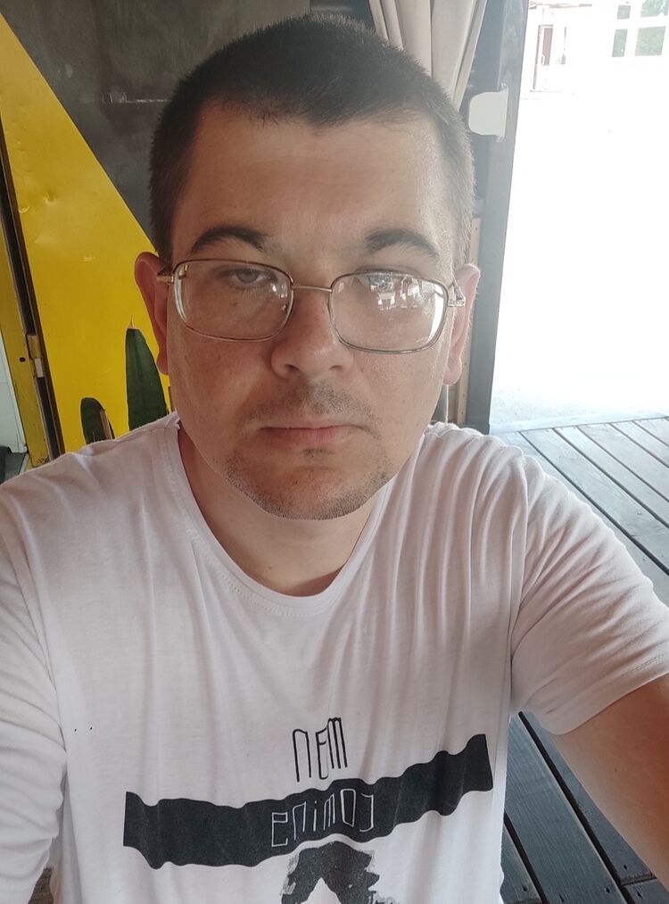  32332484  , 33 ,    