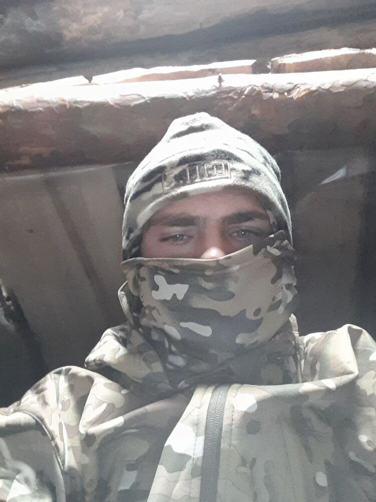  49868194  , 22 ,    