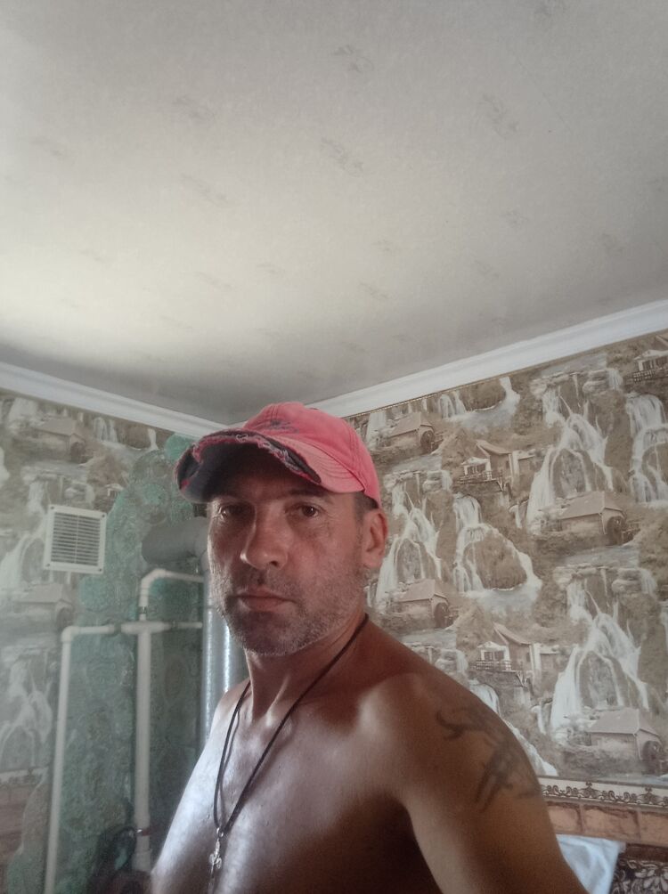  40642874  , 47 ,    