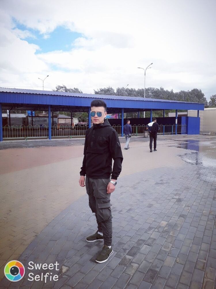  13676274  , 30 ,    