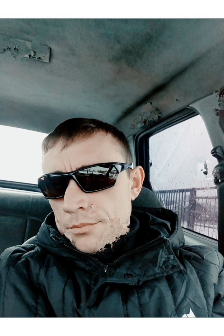 40325264  , 42 ,    