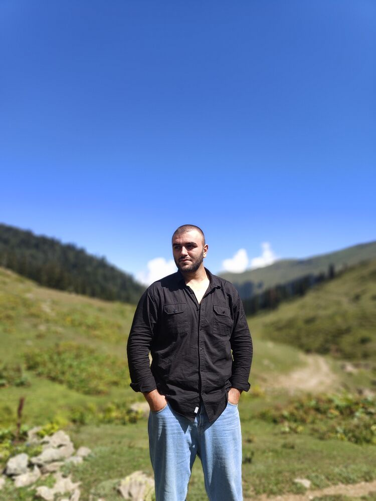 ,   Luka, 30 ,   ,   