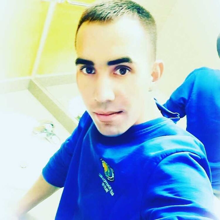  ,   Anton, 38 ,   ,   , c 