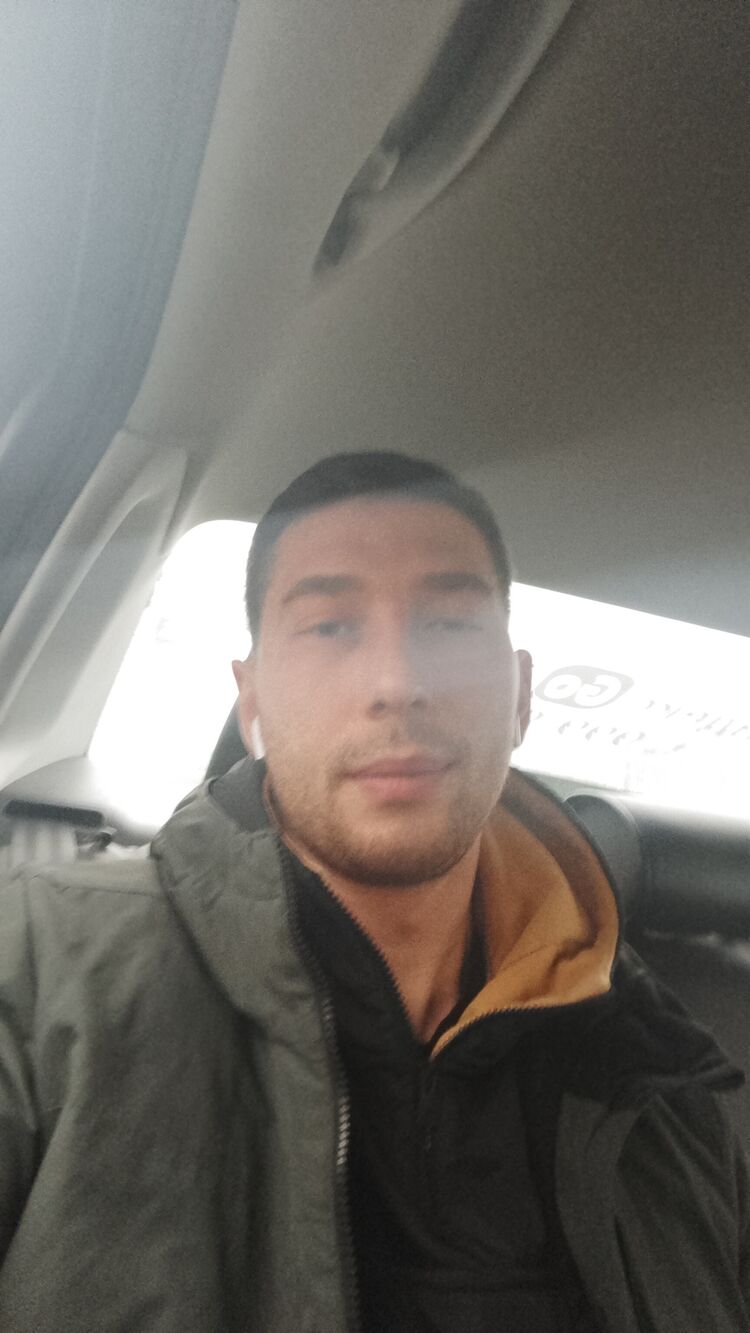  42557914  Vlad, 28 ,    