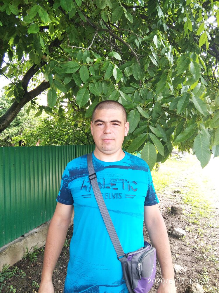  23747834  Sanela, 39 ,    