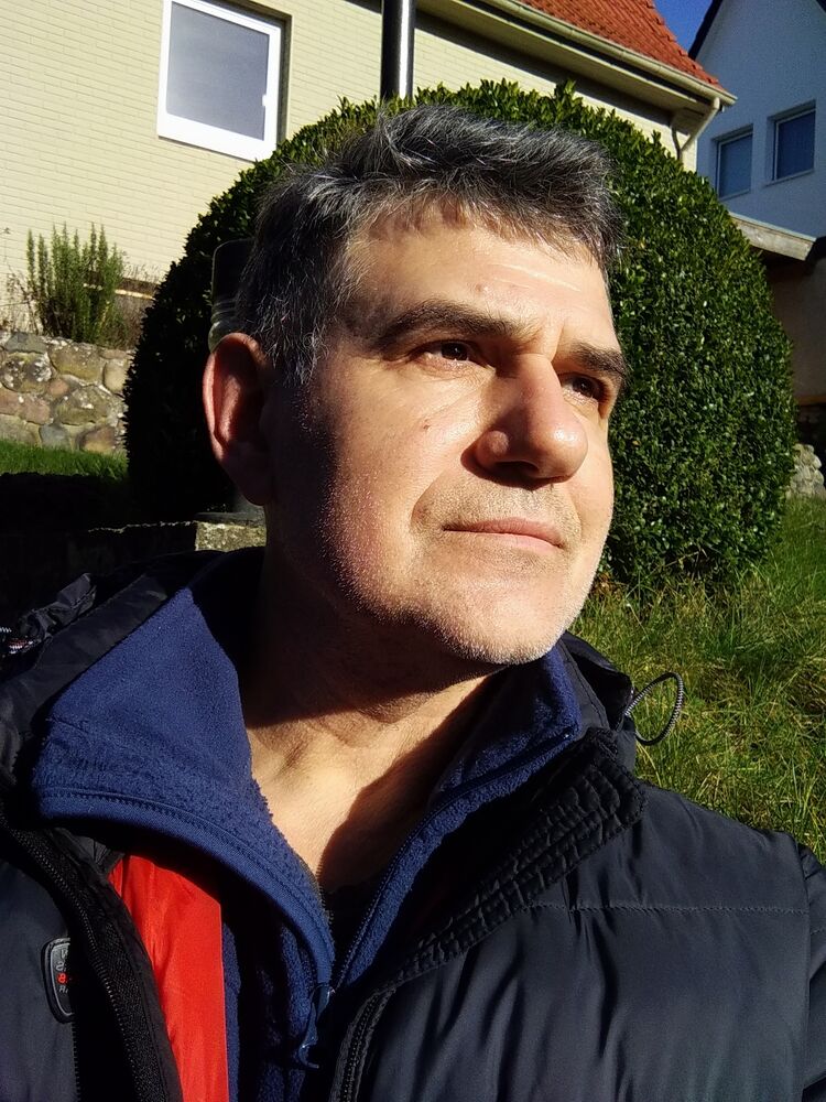  25168354  Vladimir, 60 ,    