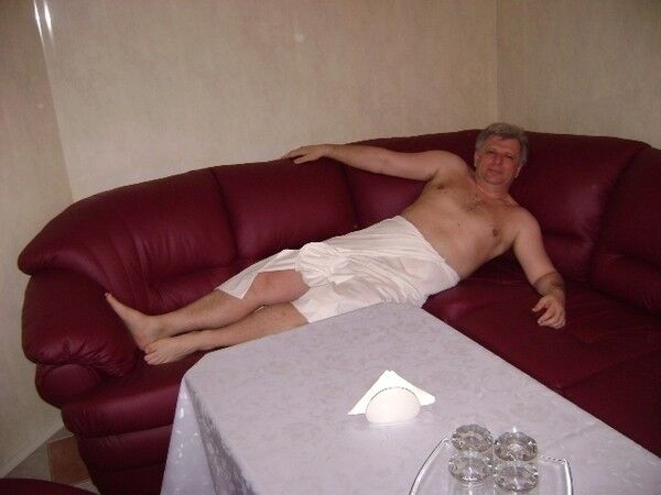  8384414  Andrei, 61 ,    