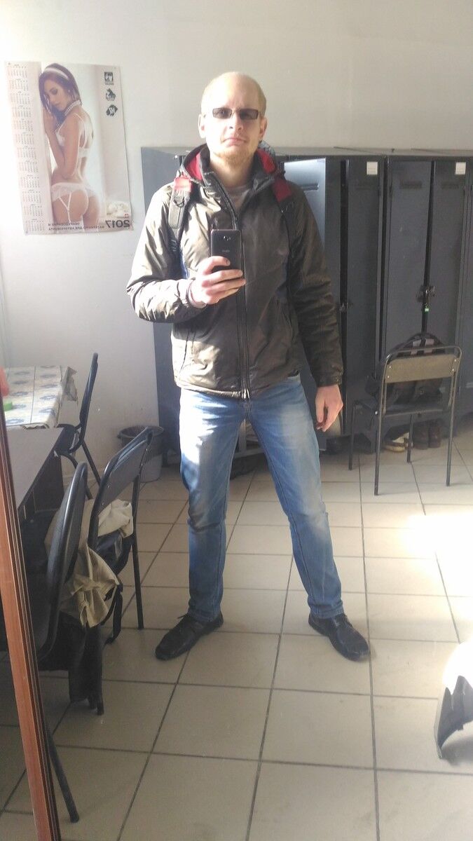  9599784  , 33 ,    