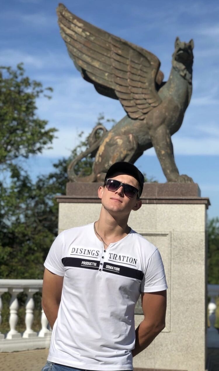  52782164  Zhuravlev, 25 ,    