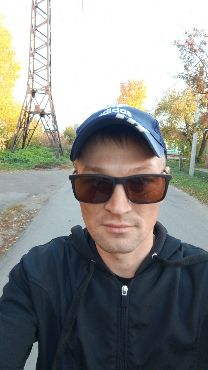  46702584  , 34 ,    