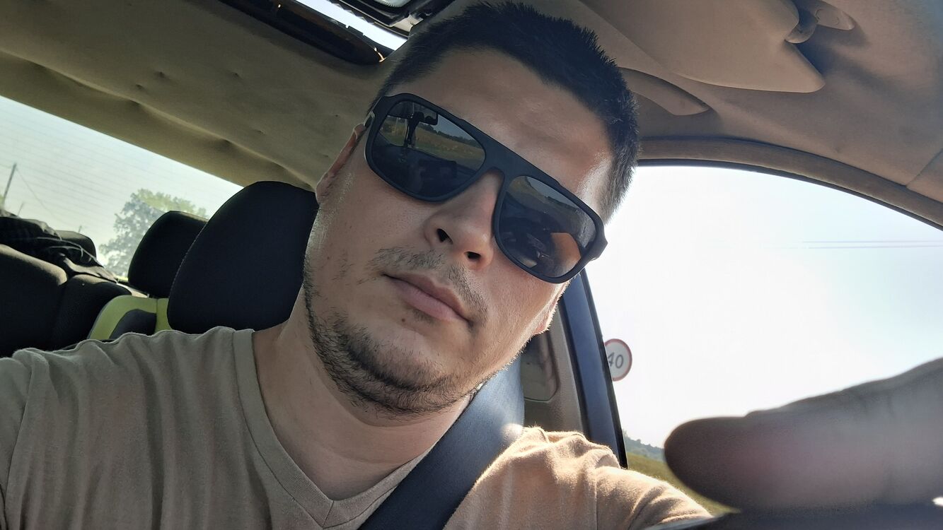  48415744  , 33 ,    