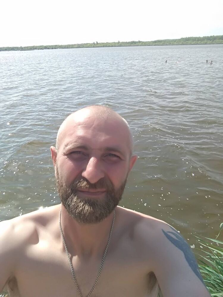  15882364  , 42 ,    
