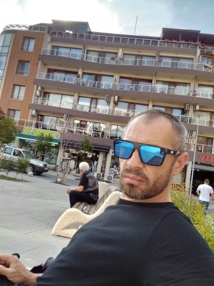 ���� 55067104 ������� ANDREI, 41 ���, ���� ���������� � Le Bourget