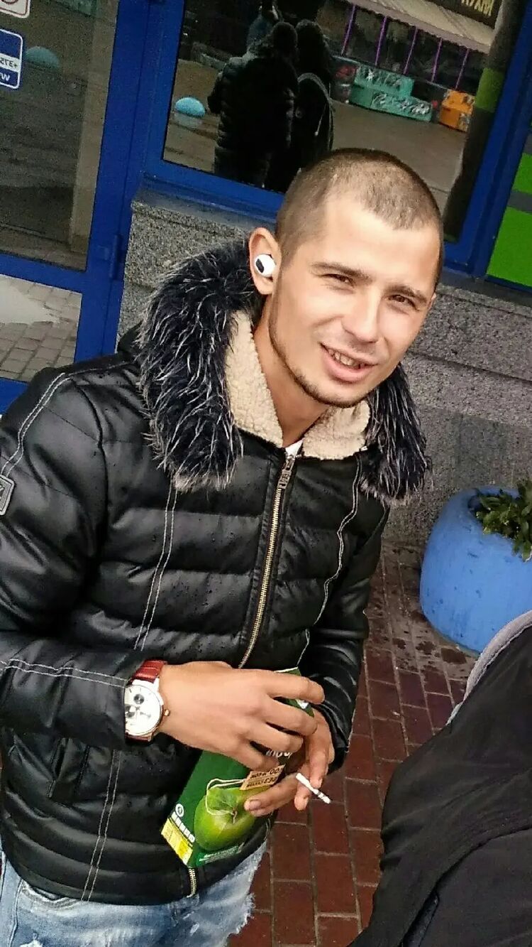  43690404  , 28 ,     