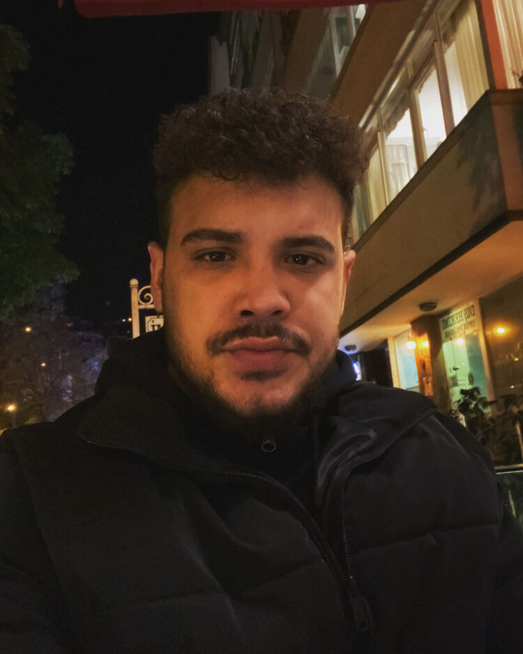  ,   Burak, 28 ,   ,   