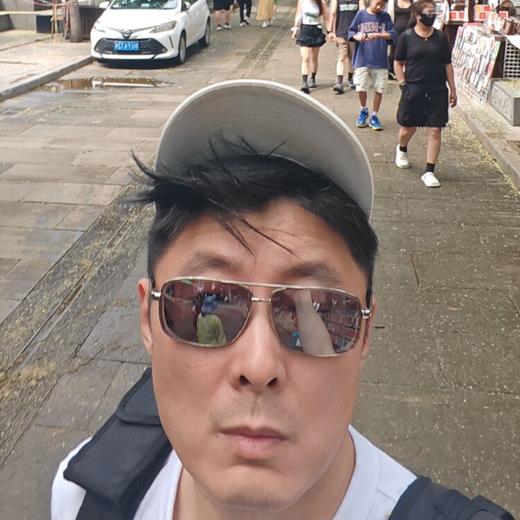 ���� 56160874 ������� Eric H Weng, 53 ����, ���� ���������� � Lidingo