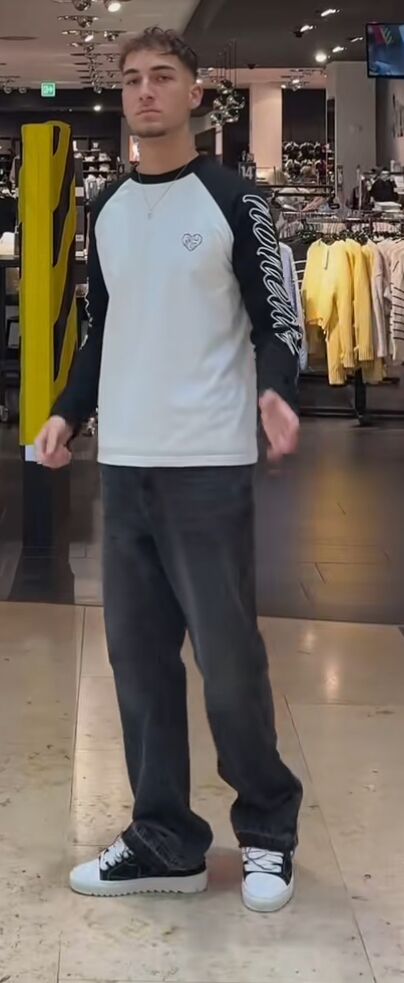 ���� 49643674 ����� Martin, 24 ����, ���� ���������� � �������