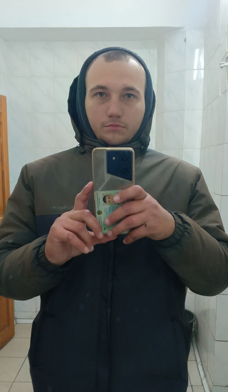  41181454  , 24 ,    