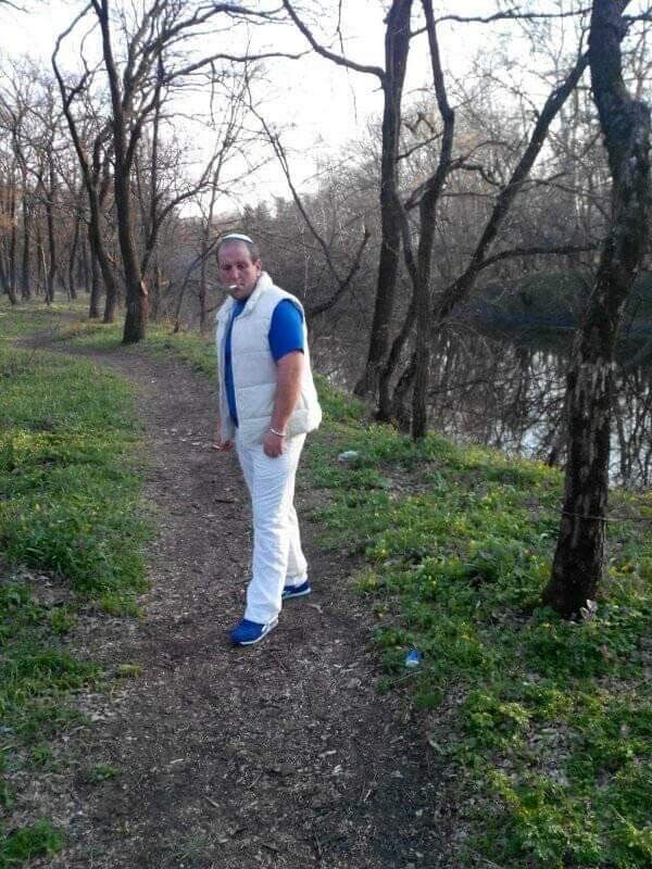  Azor,   , 41 ,     