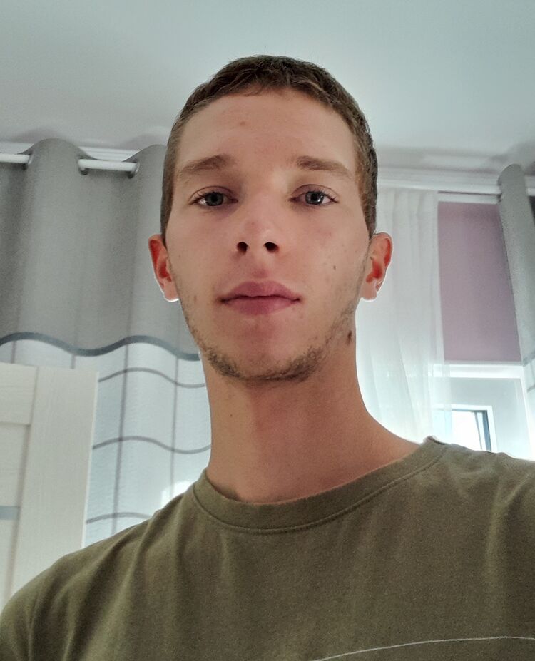  46597374   , 22 ,    