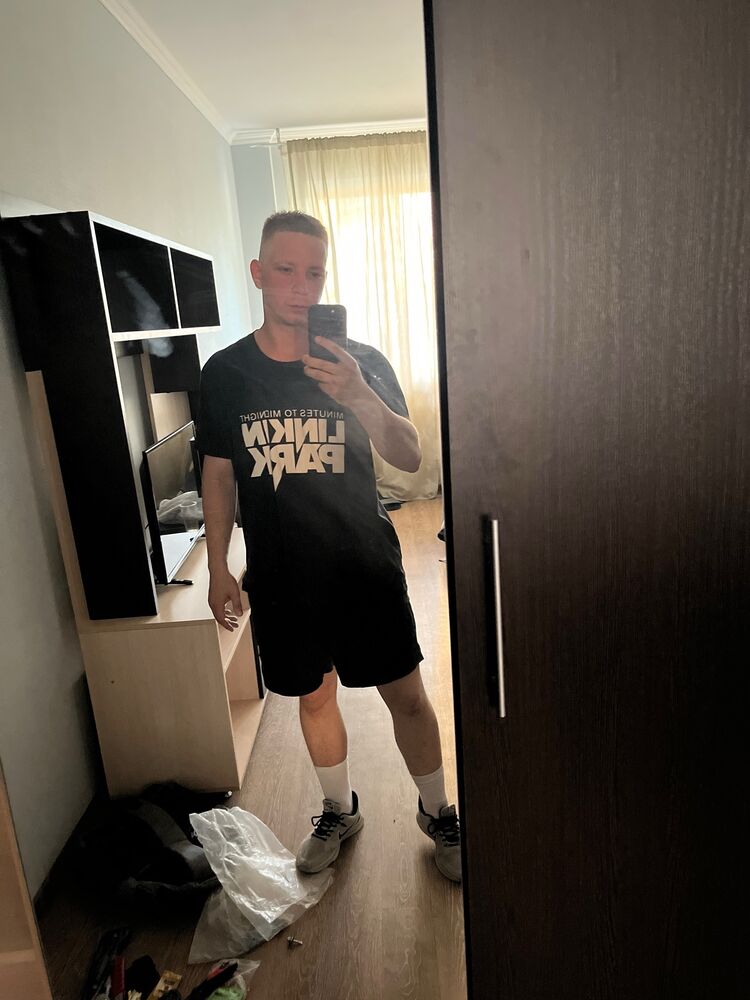  54460114  Pasha, 25 ,    