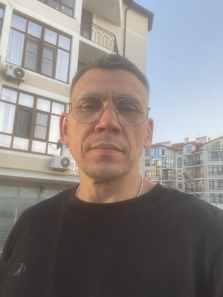  52402234  Igor, 43 ,    