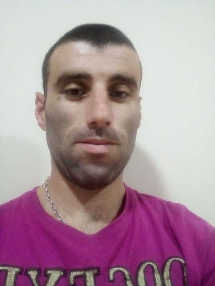  ,   Omari, 27 ,   ,   