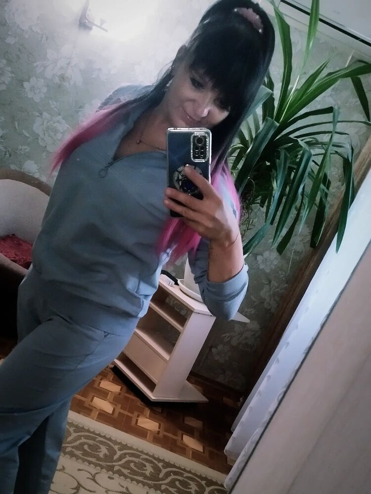  53778684  Lana, 40 ,    
