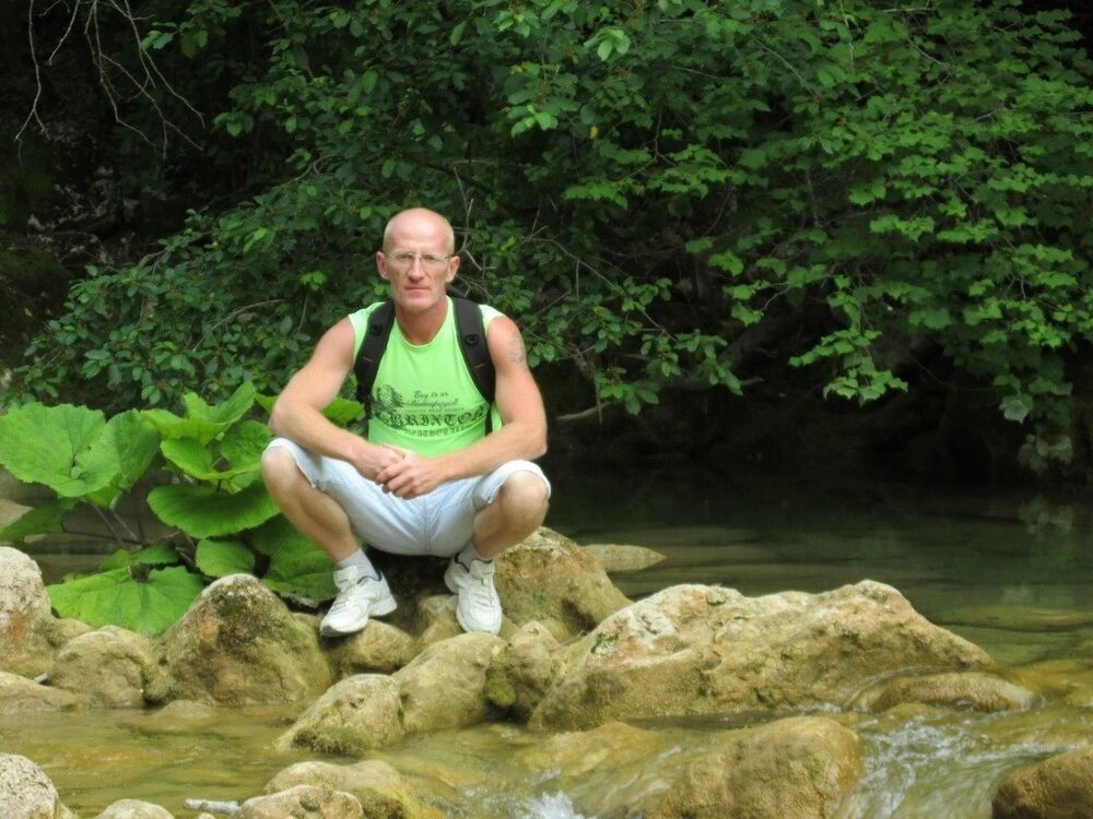  ,   Garrik, 48 ,   