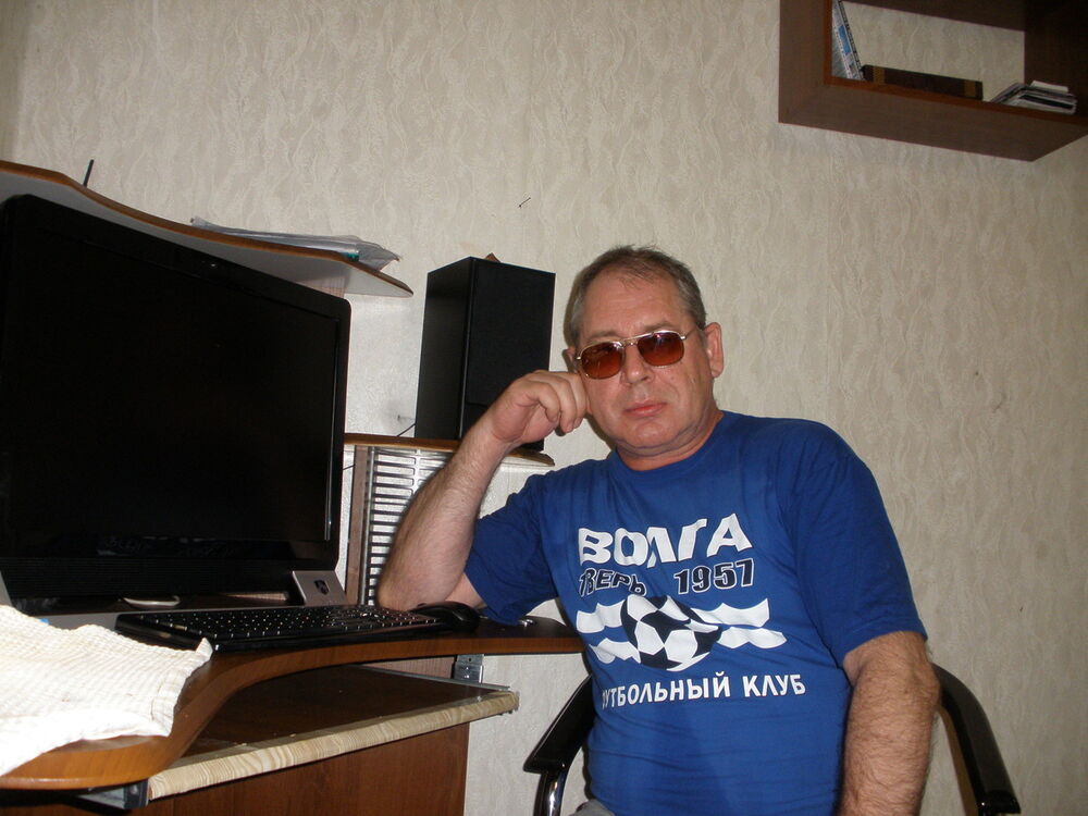  9841174  Valeriy, 61 ,    