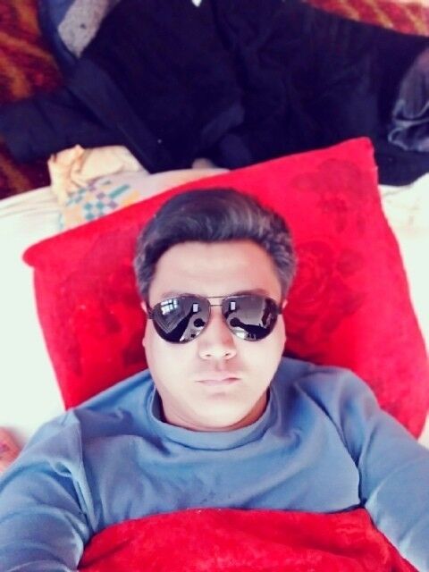  11795074  Sanjar, 36 ,    