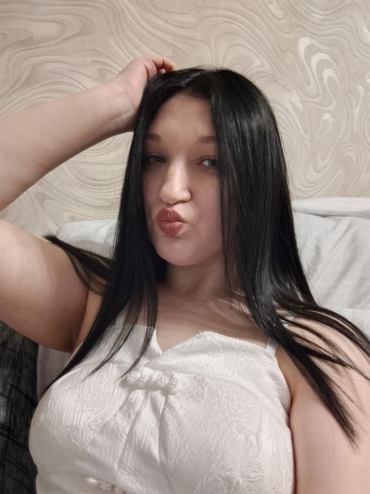  48898654  Vika, 20 ,    