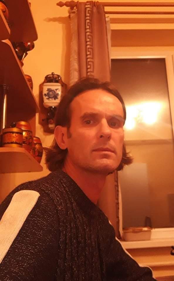  37733654  , 46 ,    