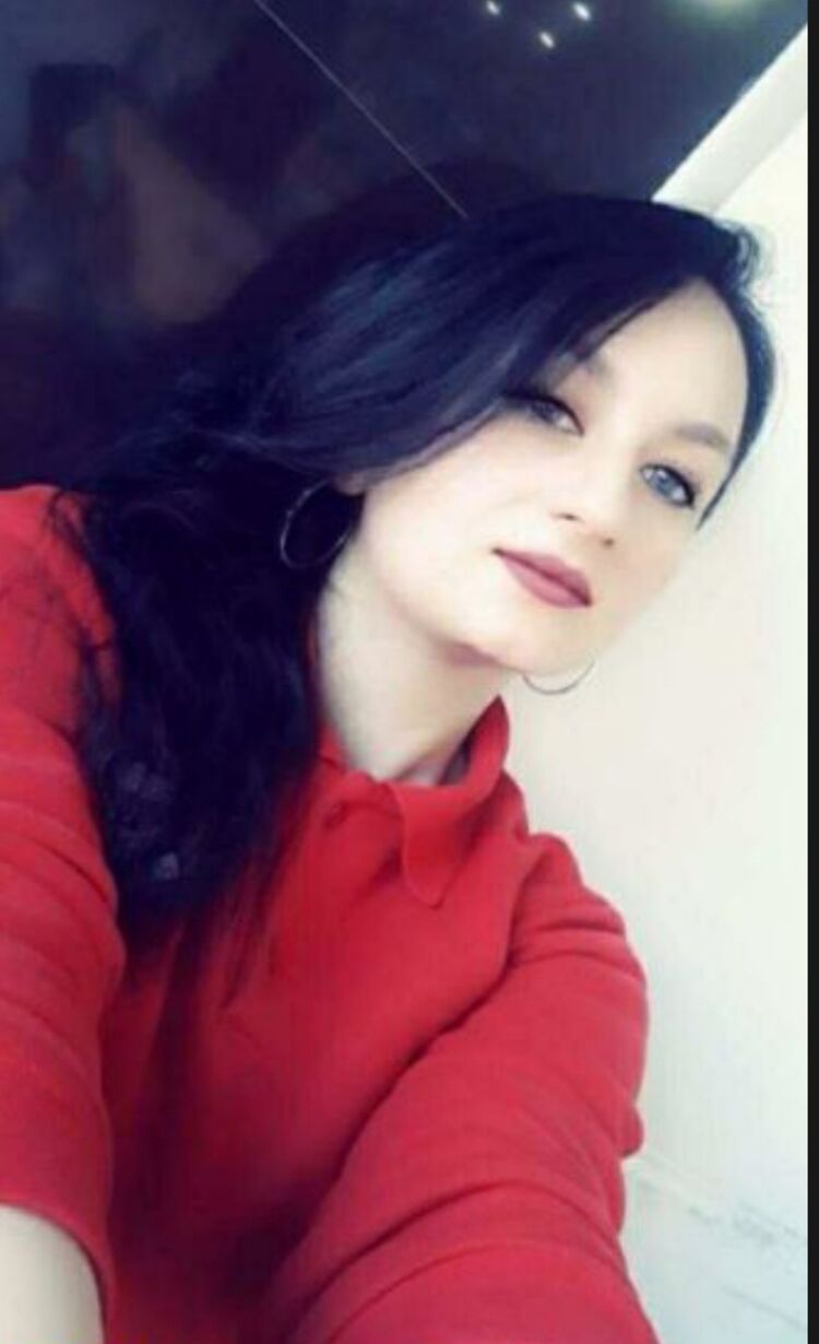  46769944  Nia, 32 ,    