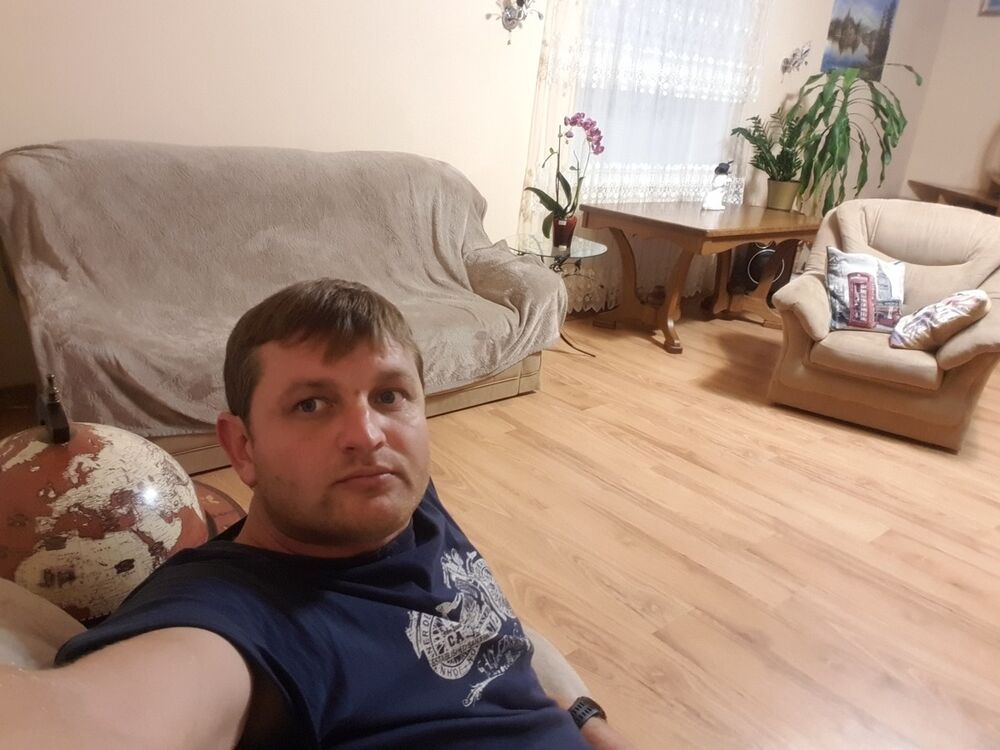  ,   Viktor, 40 ,   ,   , c 
