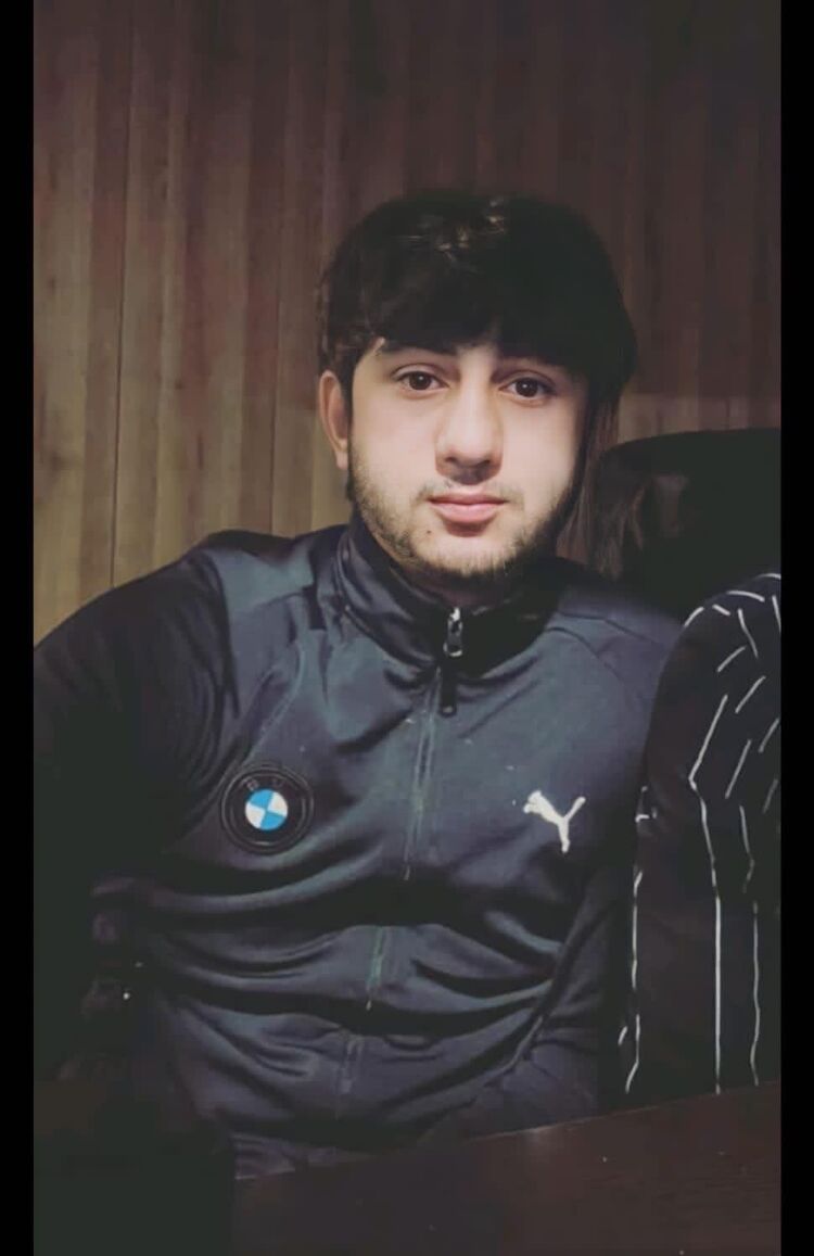  ,   Artur, 25 ,   ,   