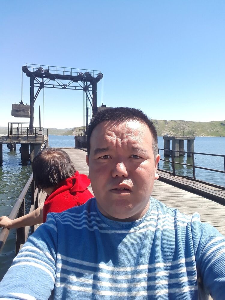  -,   Dauren, 39 ,   