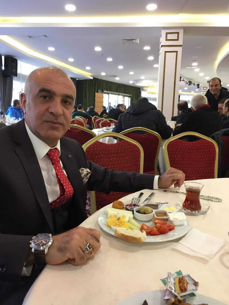  24136624  Halis Abdulk, 53 ,    