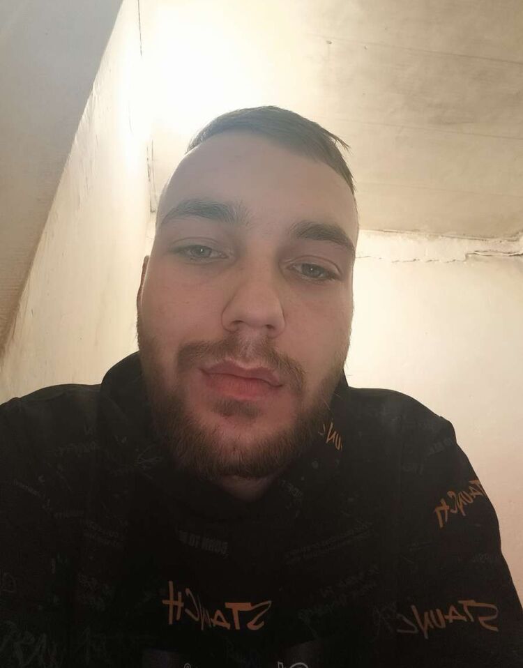  49578514  , 28 ,    