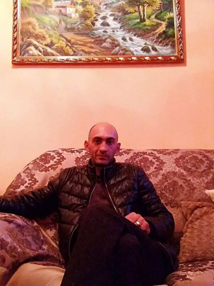  ,   Gevor, 41 ,   ,   