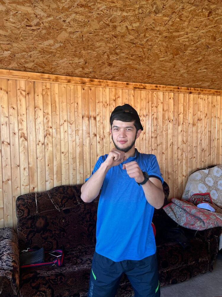  47371454  Ali, 20 ,    