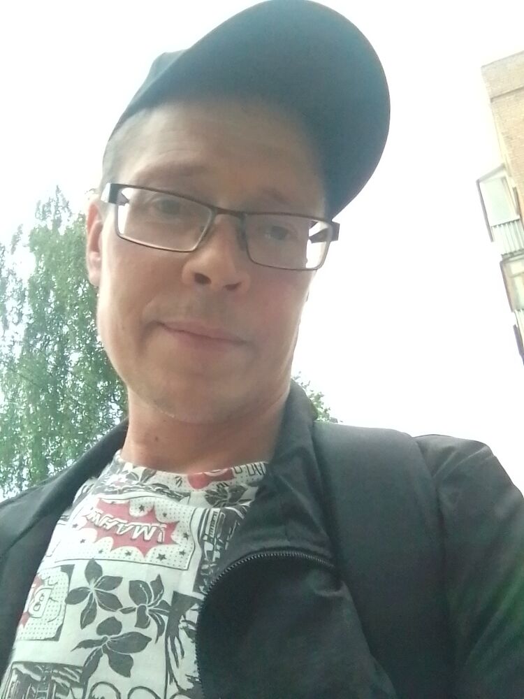  35961404  Vitaly, 43 ,    
