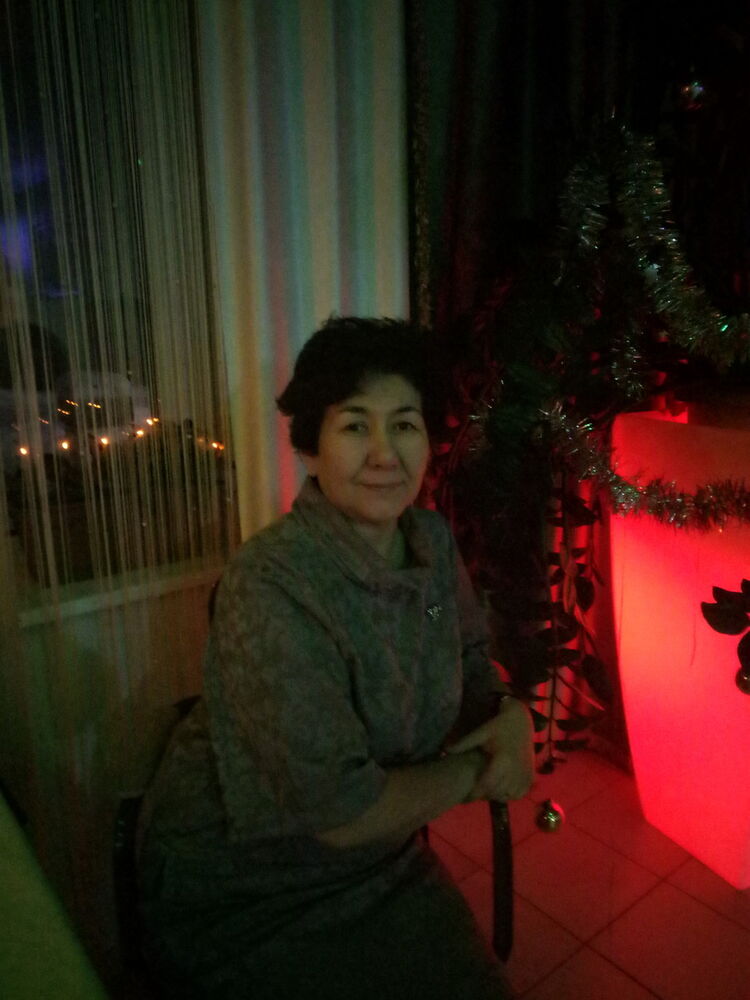  ,   Lola, 63 ,     , c 